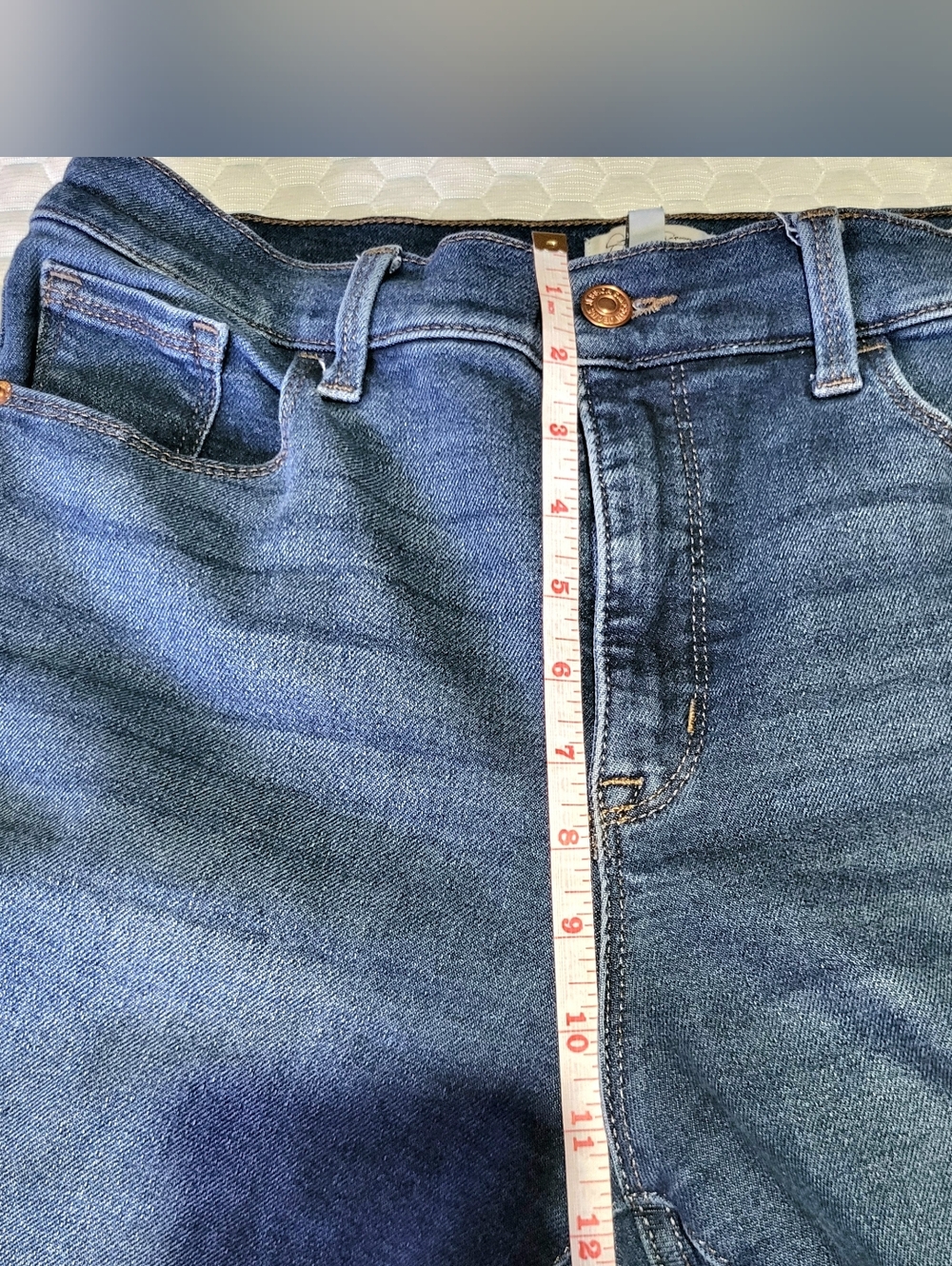Jessica Simpson High Rise Flared Jeans - Picture 8 of 8